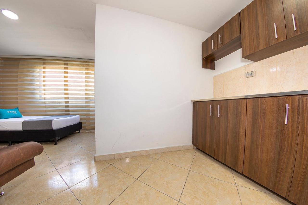 Hotel Ayenda Palo Alto Medellín Buitenkant foto