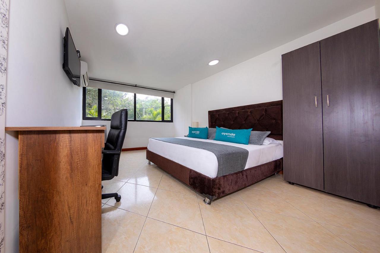 Hotel Ayenda Palo Alto Medellín Buitenkant foto