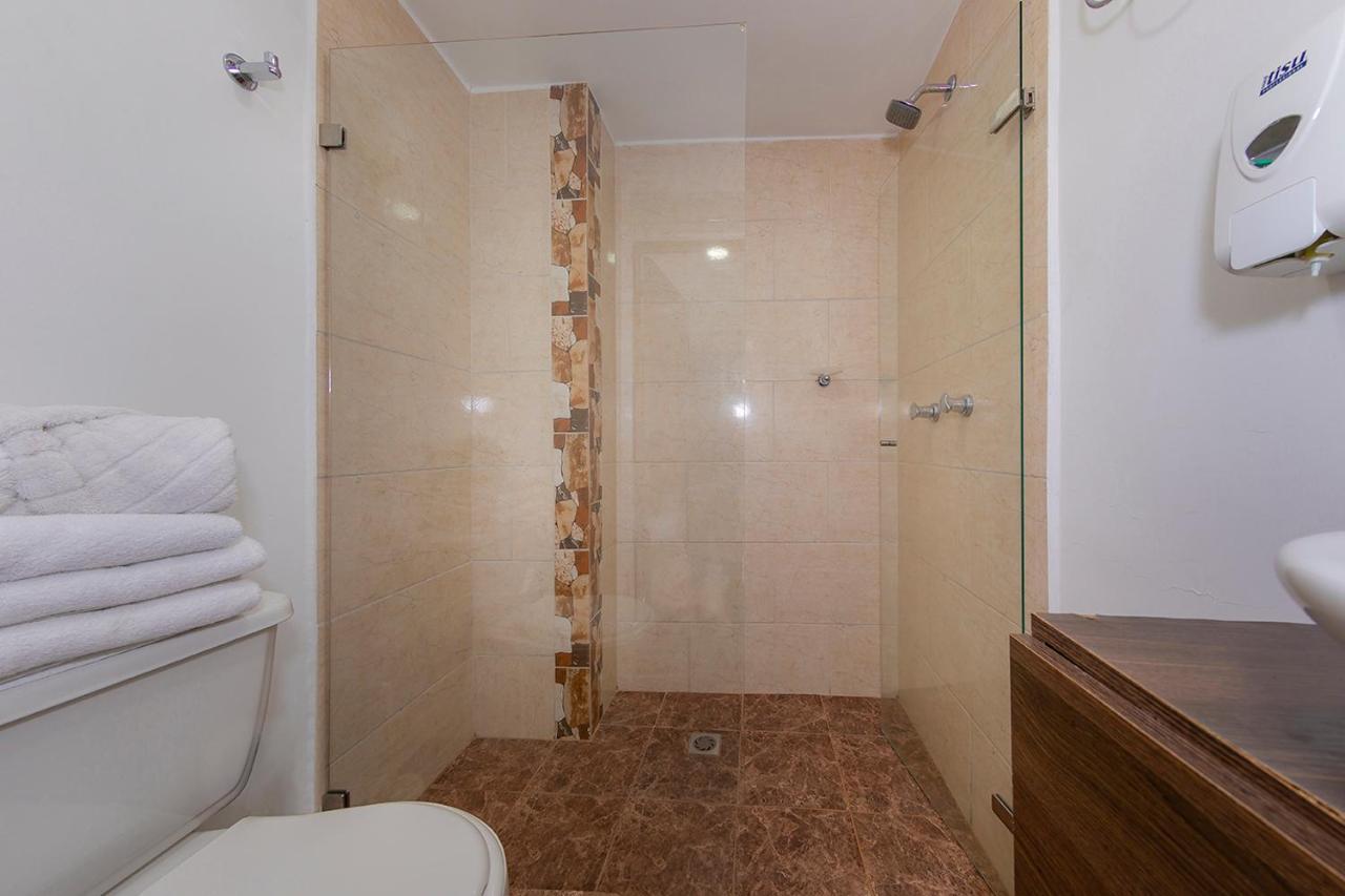 Hotel Ayenda Palo Alto Medellín Buitenkant foto